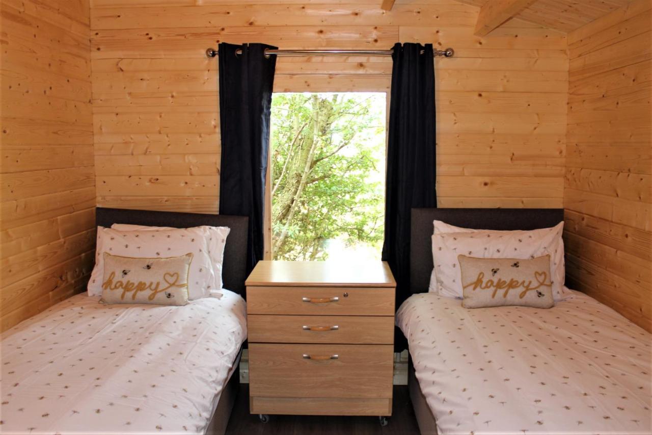 Inviting 3-Bedroom Lodge In Ashton Under Hill Evesham Dış mekan fotoğraf