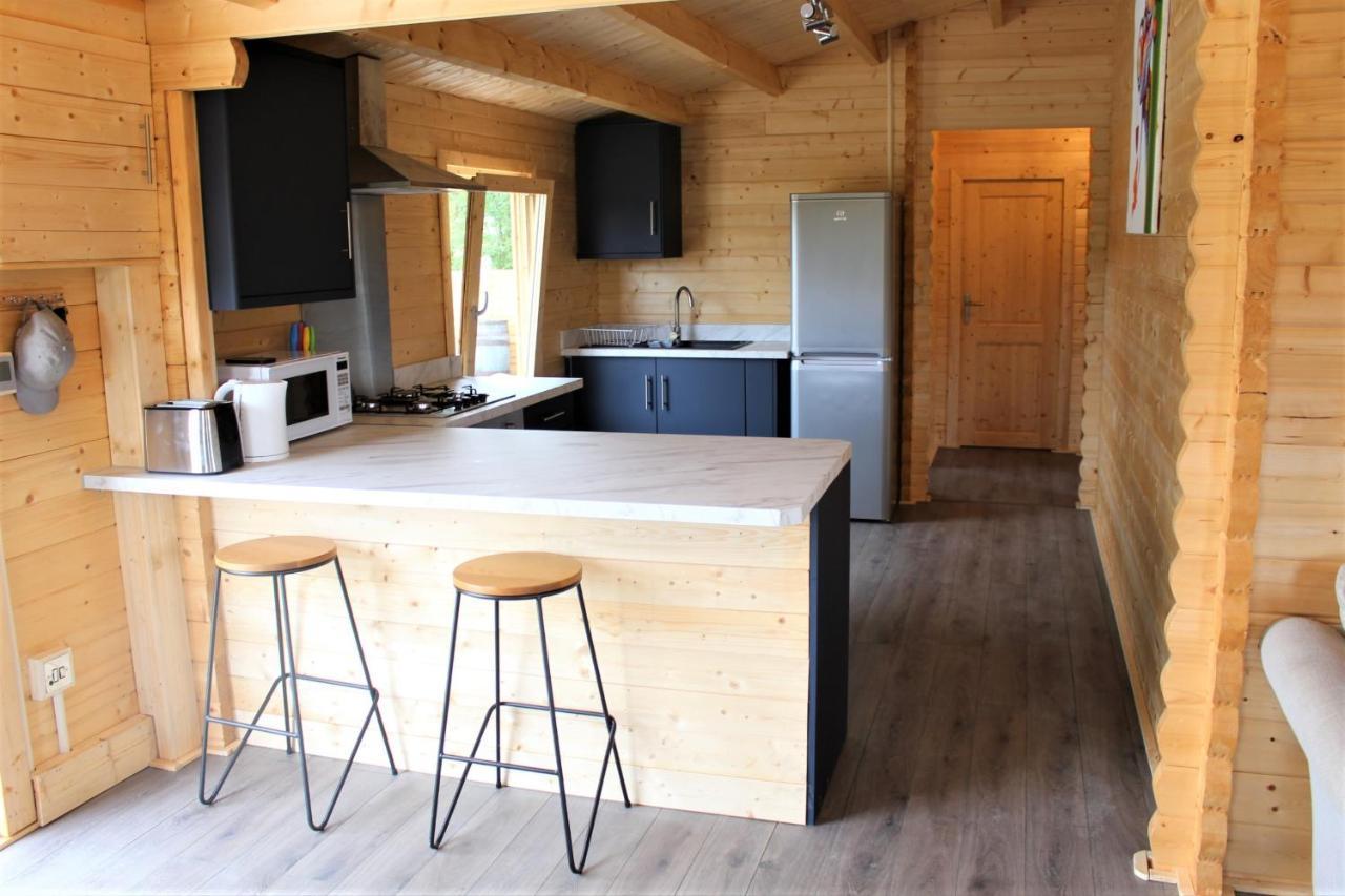 Inviting 3-Bedroom Lodge In Ashton Under Hill Evesham Dış mekan fotoğraf