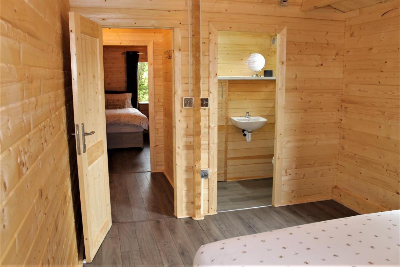 Inviting 3-Bedroom Lodge In Ashton Under Hill Evesham Dış mekan fotoğraf